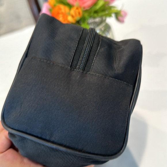 Authentic Fendi toiletry bag - Picture 5 of 11